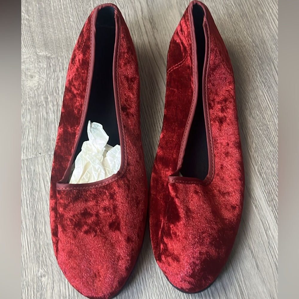 Vintage Crushed Velvet Flats